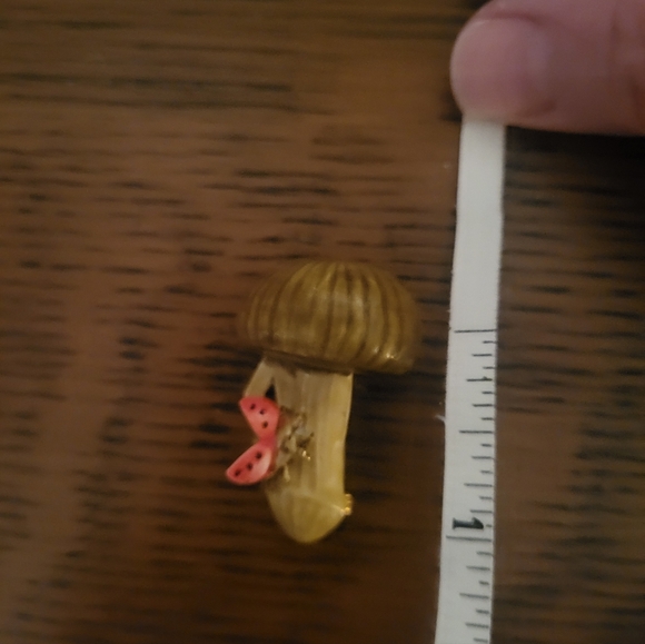 60s Era Rare Brown Mushroom Brooch with Red Ladybug - Picture 6 of 6